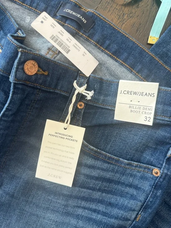 J. Crew Women's Dark Blue Cropped Raw-Hem Jeans Size 32 - Picture 4 of 9